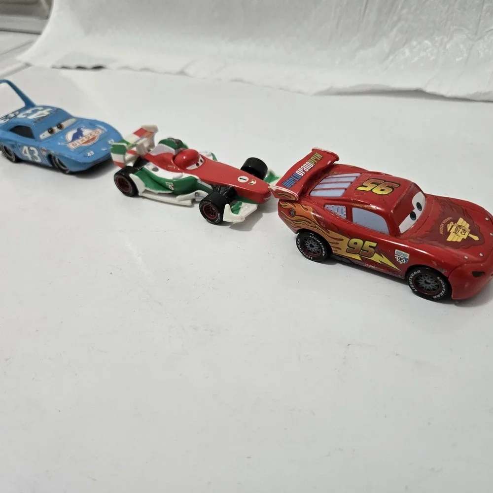 Disney Pixar Cars Diecast Lot Lightning McQueen Dinoco King Francesco Mattel